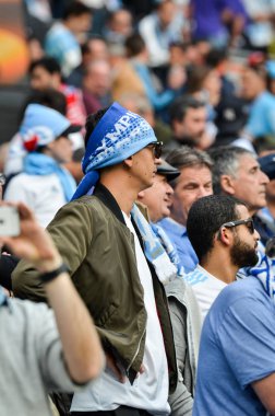 Lyon, Fransa - 16 Mayıs, 2018: Olimpik Marsilya hayranları takım sırasında final Uefa Avrupa Ligi maç arada Atletico Madrid vs Groupama Stadyumu, Fransa Olimpik Marsilya standları destek
