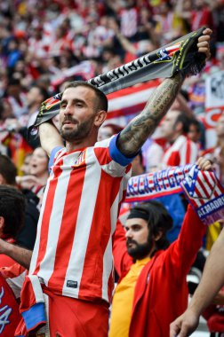 Lyon, Fransa - 16 Mayıs, 2018: Atletico Madrid taraftarları final Uefa Avrupa Ligi sırasında takım maç arada Atletico Madrid vs Groupama Stadyumu, Fransa Olimpik Marsilya standları destek