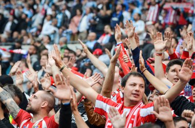 Lyon, Fransa - 16 Mayıs, 2018: Atletico Madrid taraftarları final Uefa Avrupa Ligi sırasında takım maç arada Atletico Madrid vs Groupama Stadyumu, Fransa Olimpik Marsilya standları destek