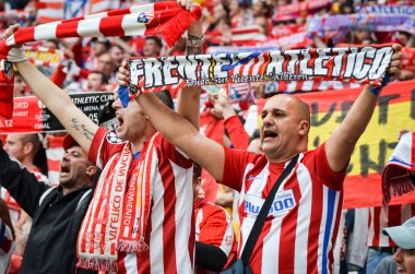 Lyon, Fransa - 16 Mayıs, 2018: Atletico Madrid taraftarları final Uefa Avrupa Ligi sırasında takım maç arada Atletico Madrid vs Groupama Stadyumu, Fransa Olimpik Marsilya standları destek