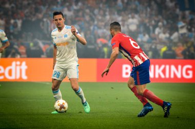 Lyon, Fransa - 16 Mayıs, 2018: Florian Thauvin (L) arada Atletico Madrid vs Olimpik Marsilya Groupama Stadyumu, Fransa final Uefa Avrupa Ligi maçı sırasında