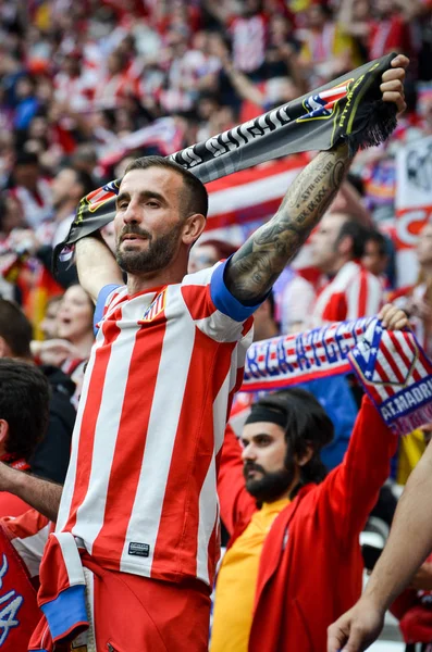 Lyon, Fransa - 16 Mayıs, 2018: Atletico Madrid taraftarları final Uefa Avrupa Ligi sırasında takım maç arada Atletico Madrid vs Groupama Stadyumu, Fransa Olimpik Marsilya standları destek