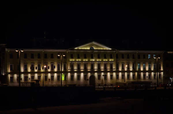 Saint petersburg, russland - märz 27, 2017: die nachtstadt st. — Stockfoto