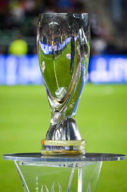 Tallinn, Estonya - 15 Ağustos, 2018: Uefa Süper Kupası Kupa Atletico Madrid vs Real Madrid, Estonya arasında final 2018 Uefa Süper Kupası maçı sırasında kapatın