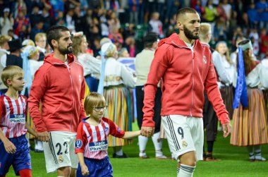 Tallinn, Estonya - 15 Ağustos, 2018: Karim Benzema ve Çifleşme sırasında son 2018 Uefa Süper Kupası maç arada Atletico Madrid vs Real Madrid A. Le Coq Arena Stadyumu, Estonya