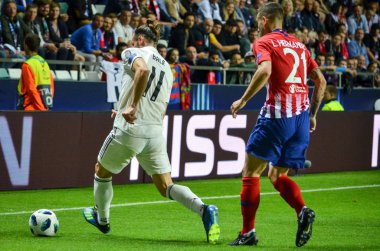 Tallinn, Estonya - 15 Ağustos, 2018: Gareth Bale Lucas Hernandez (R) final sırasında karşı 2018 Uefa Süper Kupası maç arada Atletico Madrid vs Real Madrid A. Le Coq Arena Stadyumu, Estonya