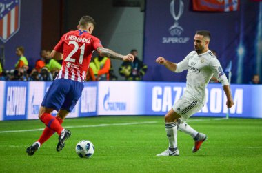 Tallinn, Estonya - 15 Ağustos, 2018: Lucas Hernandez (L) ve Daniel Carvajal sırasında son 2018 Uefa Süper Kupası maç arada Atletico Madrid vs Real Madrid A. Le Coq Arena Stadyumu, Estonya