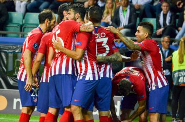 Tallinn, Estonya - 15 Ağustos, 2018: Athletico Madrid oyuncular final 2018 Uefa süper kupa maçında Atletico Madrid vs Real Madrid, Estonya arasında sırasında amaç kutlamak