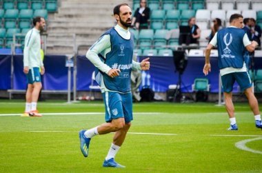 Tallinn, Estonya - 15 Ağustos, 2018: Juanfran oyuncular final 2018 Uefa Süper Kupa sırasında maç arada Atletico Madrid vs Real Madrid A. Le Coq Arena Stadyumu, Estonya