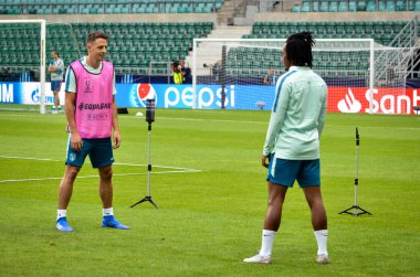 Tallinn, Estonya - 15 Ağustos, 2018: son 2018 Uefa Süper Kupası maç önce Atletico Madrid vs Real Madrid, Estonya arasında Real Madrid futbol oyuncuların eğitim