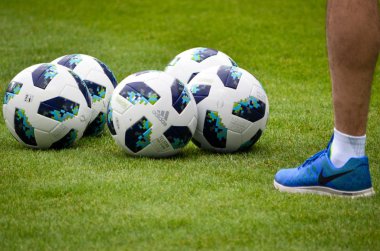 Tallinn, Estonya - 15 Ağustos, 2018: son 2018 Uefa Süper Kupası maç önce Atletico Madrid vs Real Madrid, Estonya arasında Real Madrid futbol oyuncuların eğitim