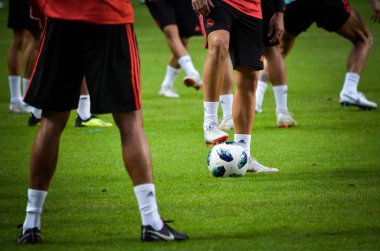 Tallinn, Estonya - 15 Ağustos, 2018: son 2018 Uefa Süper Kupası maç önce Atletico Madrid vs Real Madrid, Estonya arasında Real Madrid futbol oyuncuların eğitim