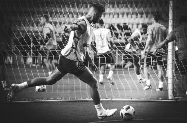 Tallinn, Estonya - 15 Ağustos, 2018: son 2018 Uefa Süper Kupası maç önce Atletico Madrid vs Real Madrid, Estonya arasında Real Madrid futbol oyuncuların eğitim