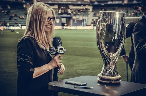 Tallinn Estonia August 2018 Journalist Girl Makes Report Uefa Super — Stock Photo, Image