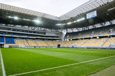 Lviv , Ukrayna - 10 Ağustos 2018: Slovakya ve Ukrayna, Ukrayna milli takımları arasında Uefa Uluslar Ligi grup seçimi sırasında boş stadyum Arena Lviv genel görünümü