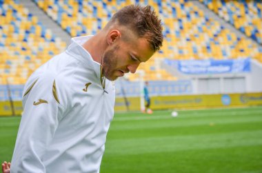 Lviv , Ukrayna - 10 Ağustos 2018: Andriy Yarmolenko, Slovakya ve Ukrayna milli takımları arasında Arena Lviv, Ukrayna'da oynanan Uefa Uluslar Ligi grup seçimi sırasında