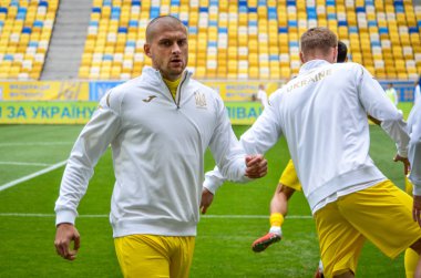 Lviv , Ukrayna - 10 Ağustos 2018: Yaroslav Rakytskyi, Slovakya ve Ukrayna milli takımları arasında Arena Lviv, Ukrayna'da oynanan Uefa Uluslar Ligi grup seçimi sırasında