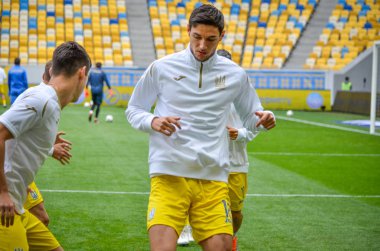 Lviv , Ukrayna - 10 Ağustos 2018: Slovakya ve Ukrayna, Ukrayna milli takımları arasında Uefa Uluslar Ligi sırasında Ukrayna takımının futbolcuları eğitimi