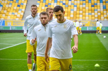 Lviv , Ukrayna - 10 Ağustos 2018: Slovakya ve Ukrayna, Ukrayna milli takımları arasında Uefa Uluslar Ligi sırasında Ukrayna takımının futbolcuları eğitimi
