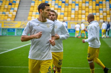 Lviv , Ukrayna - 10 Ağustos 2018: Slovakya ve Ukrayna, Ukrayna milli takımları arasında Uefa Uluslar Ligi sırasında Ukrayna takımının futbolcuları eğitimi