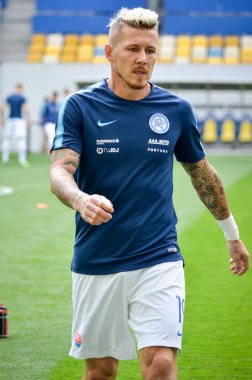 Lviv , Ukrayna - 10 Ağustos 2018: Juraj Kucka, Slovakya ve Ukrayna milli takımları arasında Arena Lviv, Ukrayna'da oynanan Uefa Uluslar Ligi grup seçimi sırasında