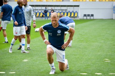 Lviv , Ukrayna - 10 Ağustos 2018: Adam Nemec, Slovakya ve Ukrayna milli takımları arasında Arena Lviv, Ukrayna'da oynanan Uefa Uluslar Ligi grup seçimi sırasında