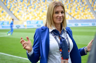 Lviv , Ukrayna - 10 Ağustos 2018: Arena Lviv, Ukrayna'da Uefa Uluslar Ligi grup seçimi sırasında Slovak kız stadyumun arka planında fotoğraflandı