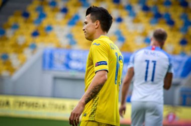 Lviv , Ukrayna - 10 Ağustos 2018: Avrupa Ligi grup seçimi sırasında Slovakya ve Ukrayna milli takımları arena da Lviv, Ukrayna