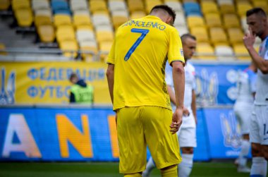 Lviv , Ukrayna - 10 Ağustos 2018: Andriy Yarmolenko, Slovakya ve Ukrayna milli takımları arasında Arena Lviv, Ukrayna'da oynanan Uefa Uluslar Ligi grup seçimi sırasında