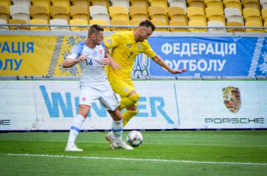 Lviv , Ukrayna - 10 Ağustos 2018: Andriy Yarmolenko, Slovakya ve Ukrayna milli takımları arasında Arena Lviv, Ukrayna'da oynanan Uefa Uluslar Ligi grup seçimi sırasında