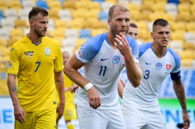 Lviv , Ukrayna - 10 Ağustos 2018: Slovakya ve Ukrayna, Ukrayna milli takımları arasında Uefa Uluslar Ligi grup seçimi sırasında Adam Nemec