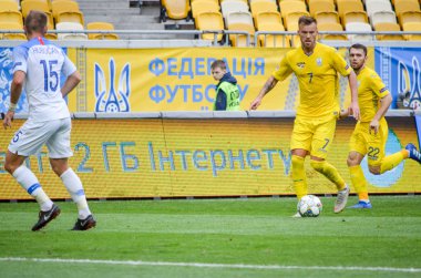Lviv , Ukrayna - 10 Ağustos 2018: Andriy Yarmolenko, Slovakya ve Ukrayna milli takımları arasında Arena Lviv, Ukrayna'da oynanan Uefa Uluslar Ligi grup seçimi sırasında
