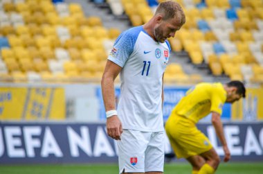 Lviv , Ukrayna - 10 Ağustos 2018: Adam Nemec, Slovakya ve Ukrayna milli takımları arasında Arena Lviv, Ukrayna'da oynanan Uefa Uluslar Ligi grup seçimi sırasında
