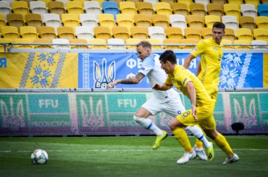 Lviv , Ukrayna - 10 Ağustos 2018: Ondrej Duda, Slovakya ve Ukrayna milli takımları arasında Arena Lviv, Ukrayna'da oynanan Uefa Uluslar Ligi grup seçimi sırasında