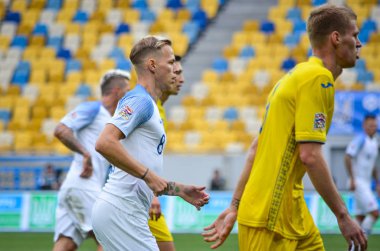 Lviv , Ukrayna - 10 Ağustos 2018: Ondrej Duda, Slovakya ve Ukrayna milli takımları arasında Arena Lviv, Ukrayna'da oynanan Uefa Uluslar Ligi grup seçimi sırasında