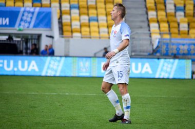 Lviv , Ukrayna - 10 Ağustos 2018: Tomas Hubocan, Slovakya ve Ukrayna milli takımları arasında Arena Lviv, Ukrayna'da oynanan Uefa Uluslar Ligi grup seçimi sırasında
