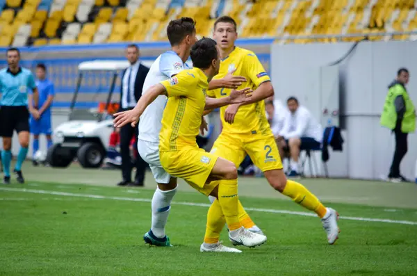 Lviv Ucrânia Agosto 2018 Yevhen Konoplyanka Contra Lubomir Satka Durante — Fotografia de Stock