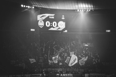 Kharkiv, Ukrayna - 14 Şubat 2019: Eintracht Frankfurt taraftarları