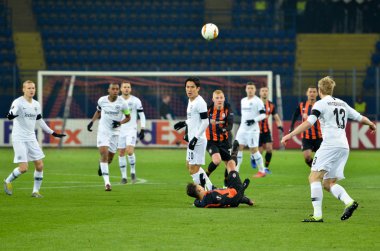 Kharkiv, Ukrayna - 14 Şubat 2019: Martin Hinteregger (R) dur