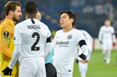 Kharkiv, Ukrayna - 14 Şubat 2019: Evan N'Dicka ve Makoto Ha