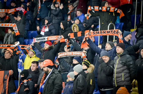Kharkiv, Ukrayna - 14 Şubat 2019: Shakhtar Futbol taraftarları