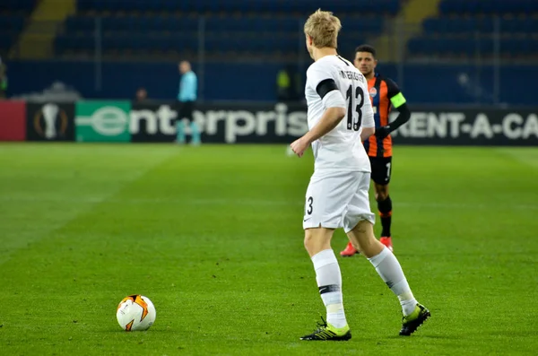 KHARKIV, UCRAINA - 14 febbraio 2019: Martin Hinteregger (R) dur — Foto Stock