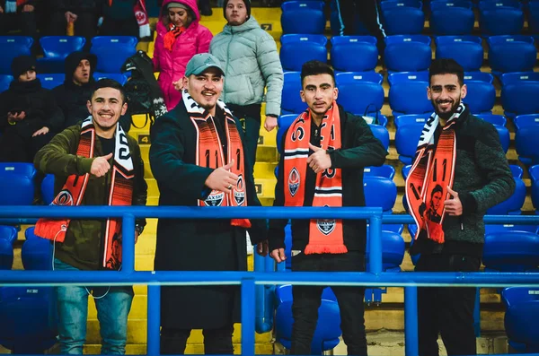 Kharkiv, Ukrayna - 14 Şubat 2019: Futbol taraftarları ve ultras s