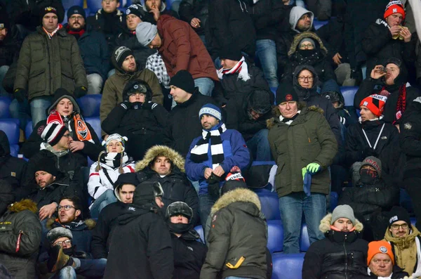 Kharkiv, Ukrayna - 14 Şubat 2019: Eintracht Frankfurt taraftarları