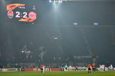 Kharkiv, Ukrayna - 14 Şubat 2019: Gece futbol stadyumu clo