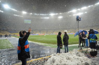 Kiev, Ukrayna - 12 Aralık 2018: Kar da Olimpiyat Stadyumu