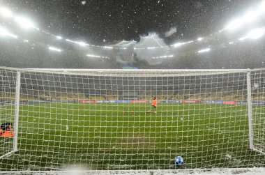 Kiev, Ukrayna - 12 Aralık 2018: Sno sırasında futbol stadyumu