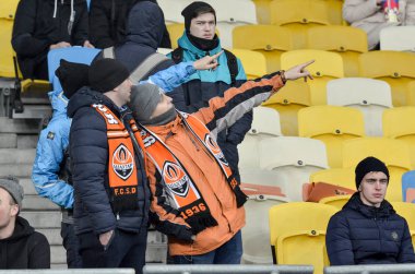 Kiev, Ukrayna - 12 Aralık 2018: Stadyumdaki taraftarlar