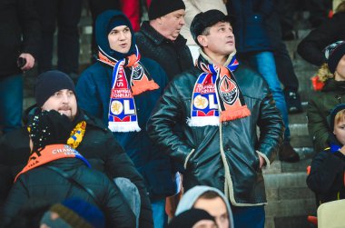 Kiev, Ukrayna - 12 Aralık 2018: Stadyumdaki taraftarlar