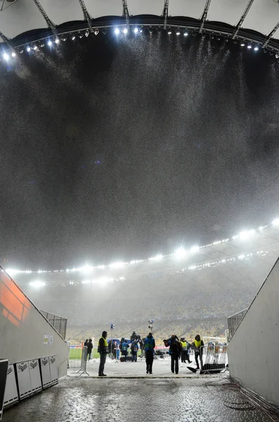 Kiev, Ukrayna - 12 Aralık 2018: Kar da Olimpiyat Stadyumu